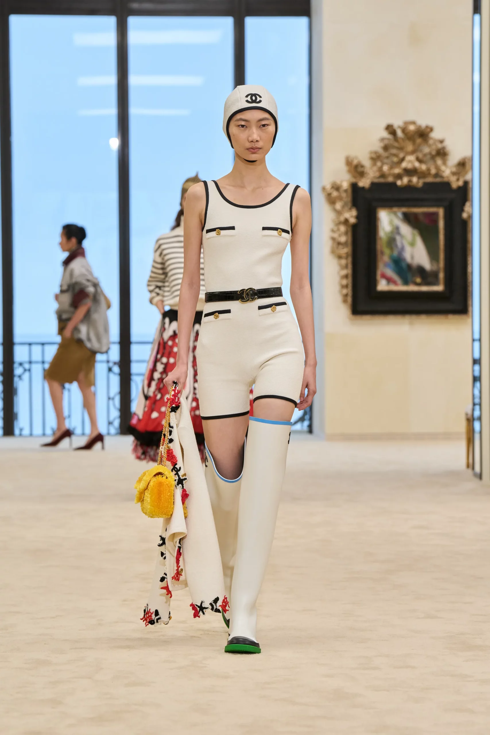 00012-chanel-resort-2027-credit-gorunway